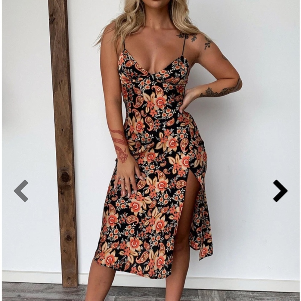 That’s so fetch black floral dress